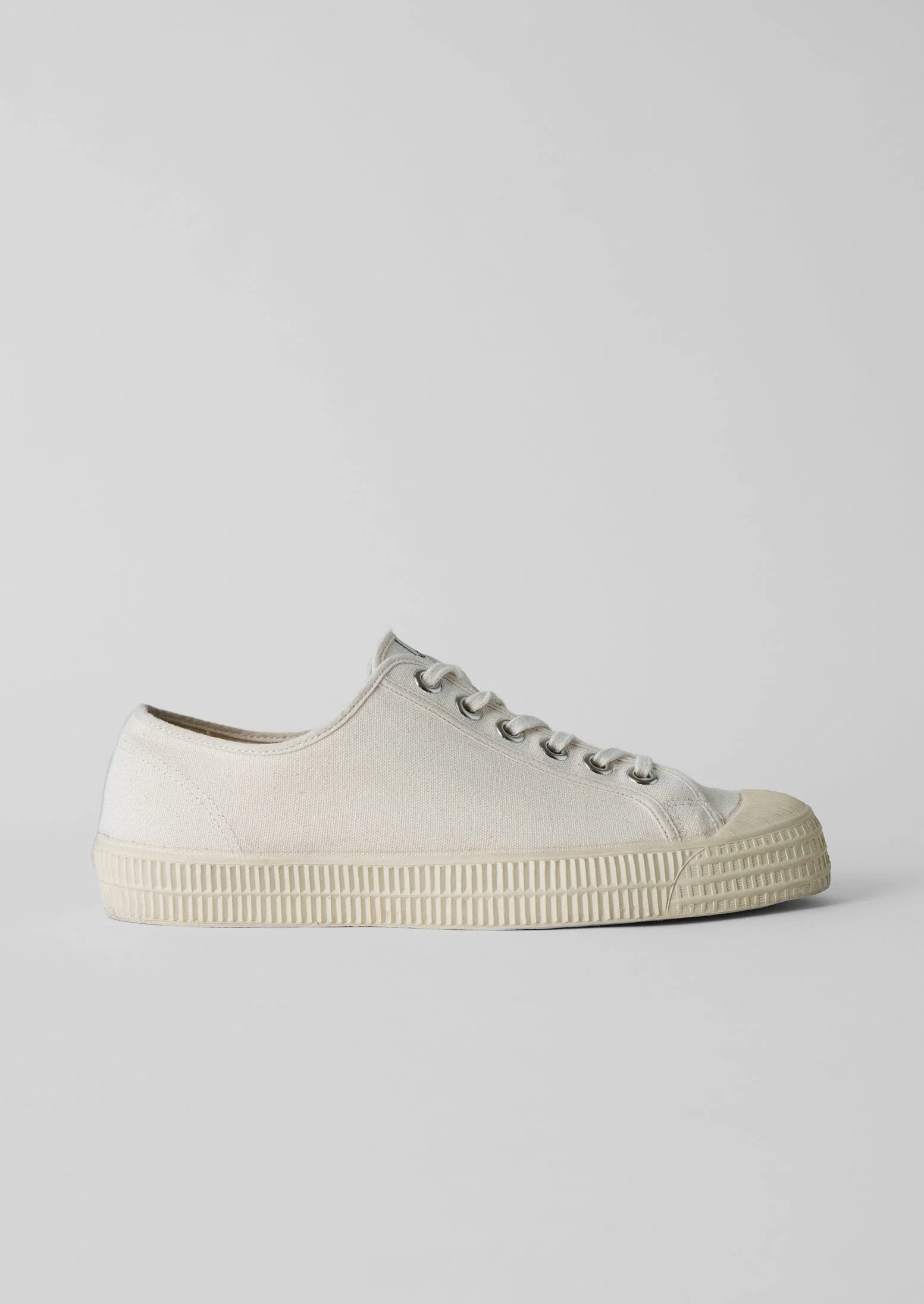 Novesta Star Master Plimsolls | Beige - Image 2
