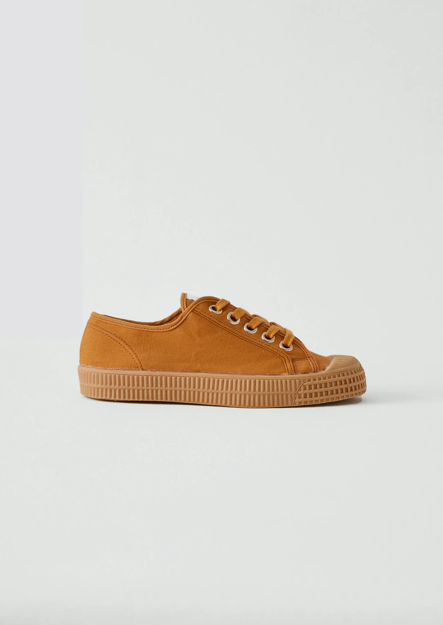Novesta Star Master Plimsolls | Inca Gold - Image 2