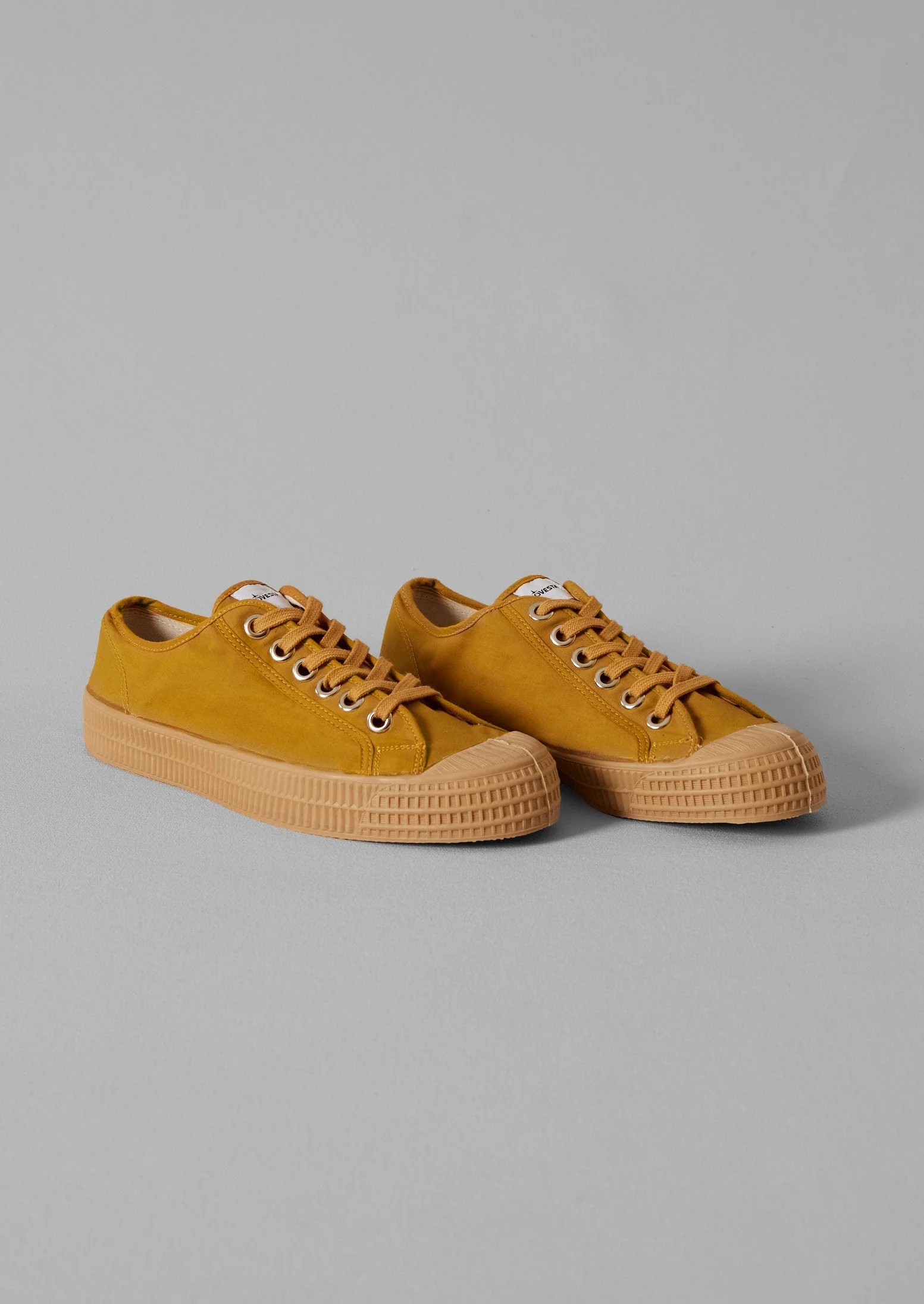 Novesta Star Master Waxed Cotton Plimsolls | Cumin - Image 3