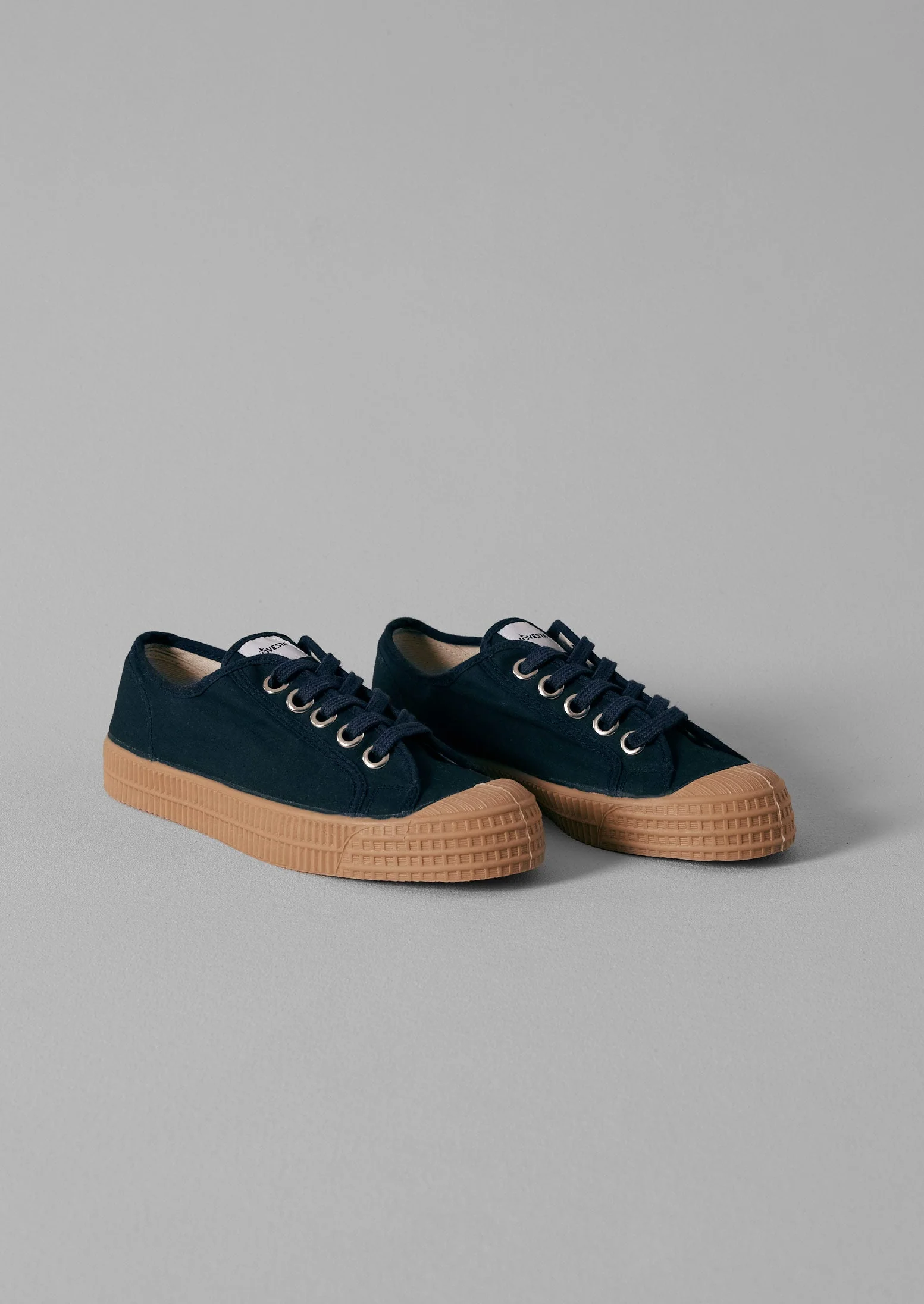 Novesta Star Master Waxed Cotton Plimsolls | Indigo - Image 3