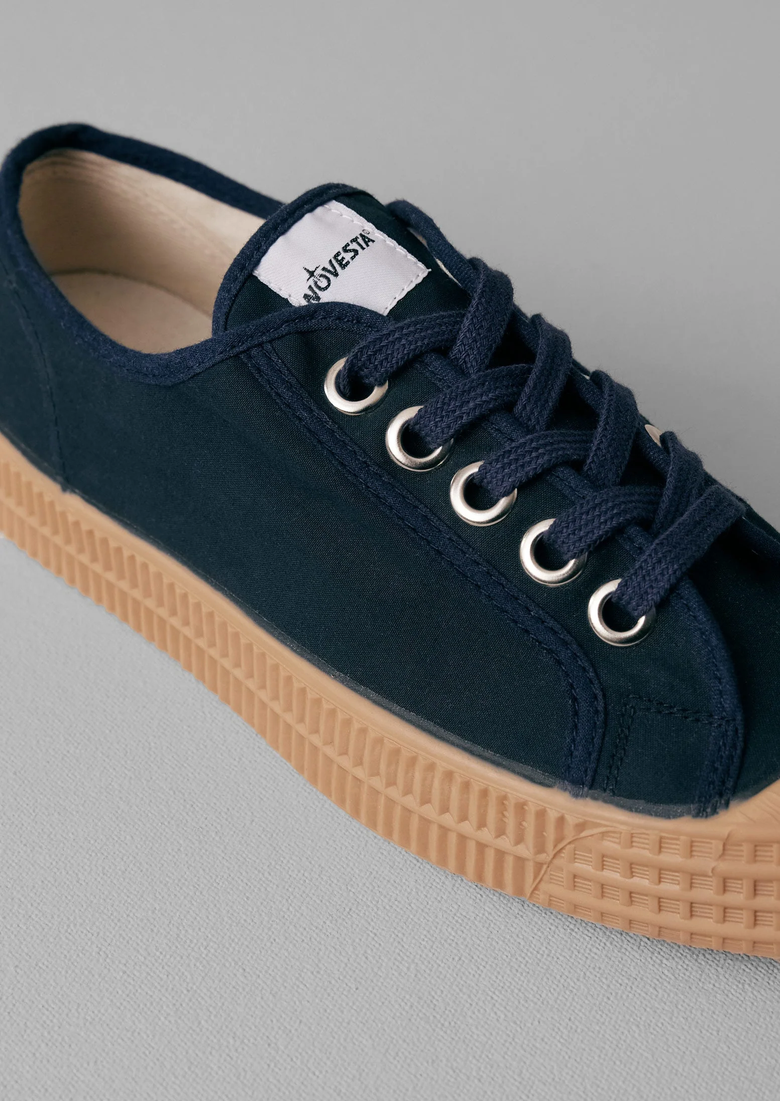 Novesta Star Master Waxed Cotton Plimsolls | Indigo - Image 4