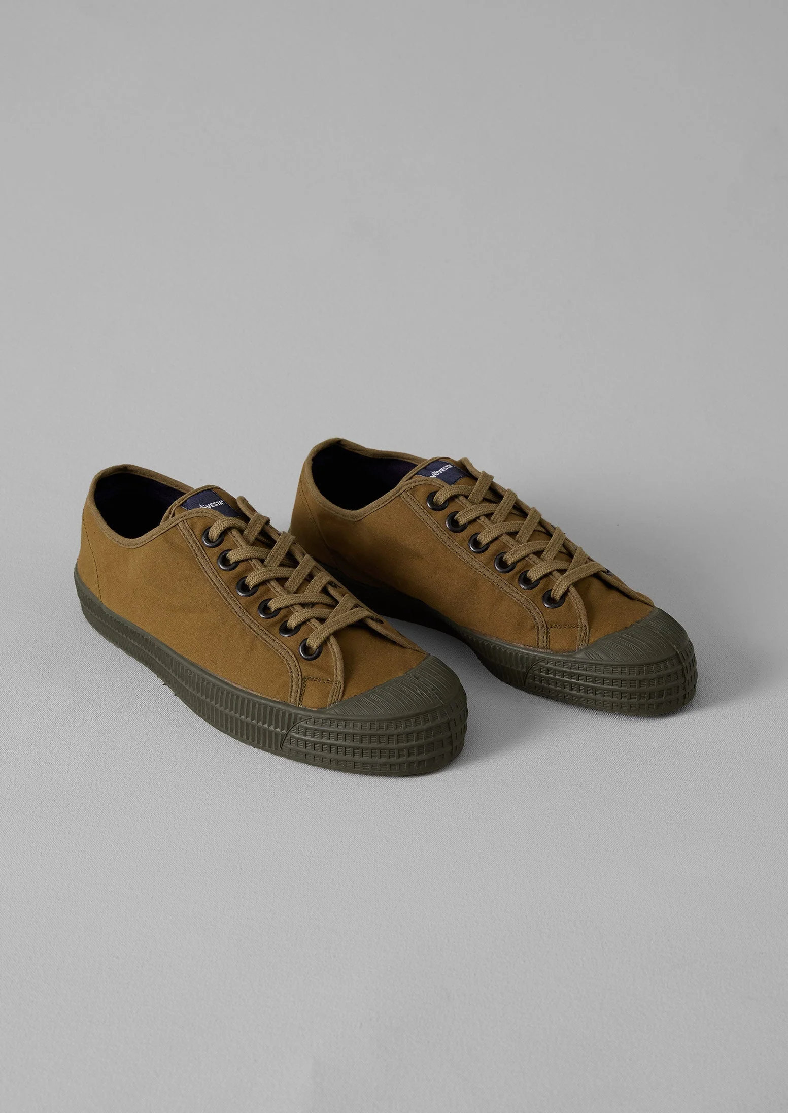 Novesta Star Master Waxed Cotton Trainers | Bark - Image 3