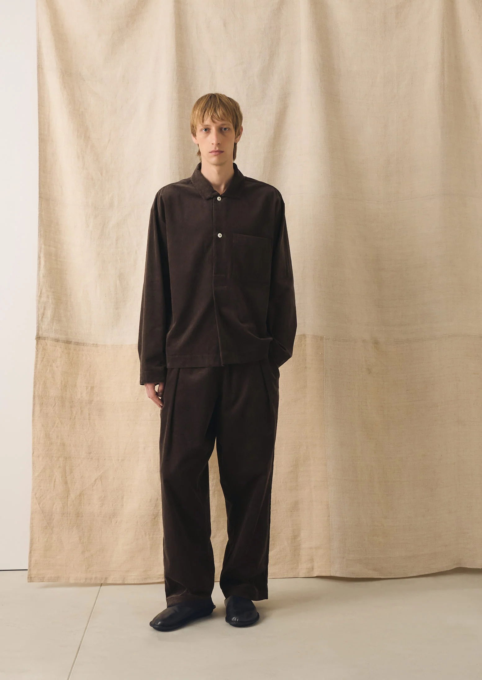 Organic Cord Smock Popover Shirt | Bitter Chocolate - Image 4