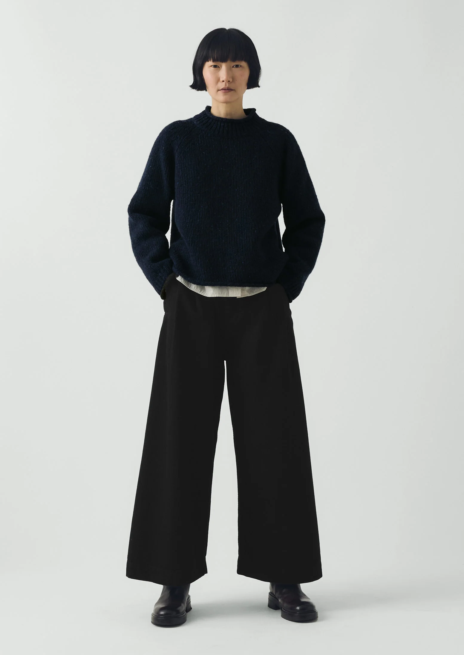 Orla Donegal Wool Sweater | Navy - Image 4