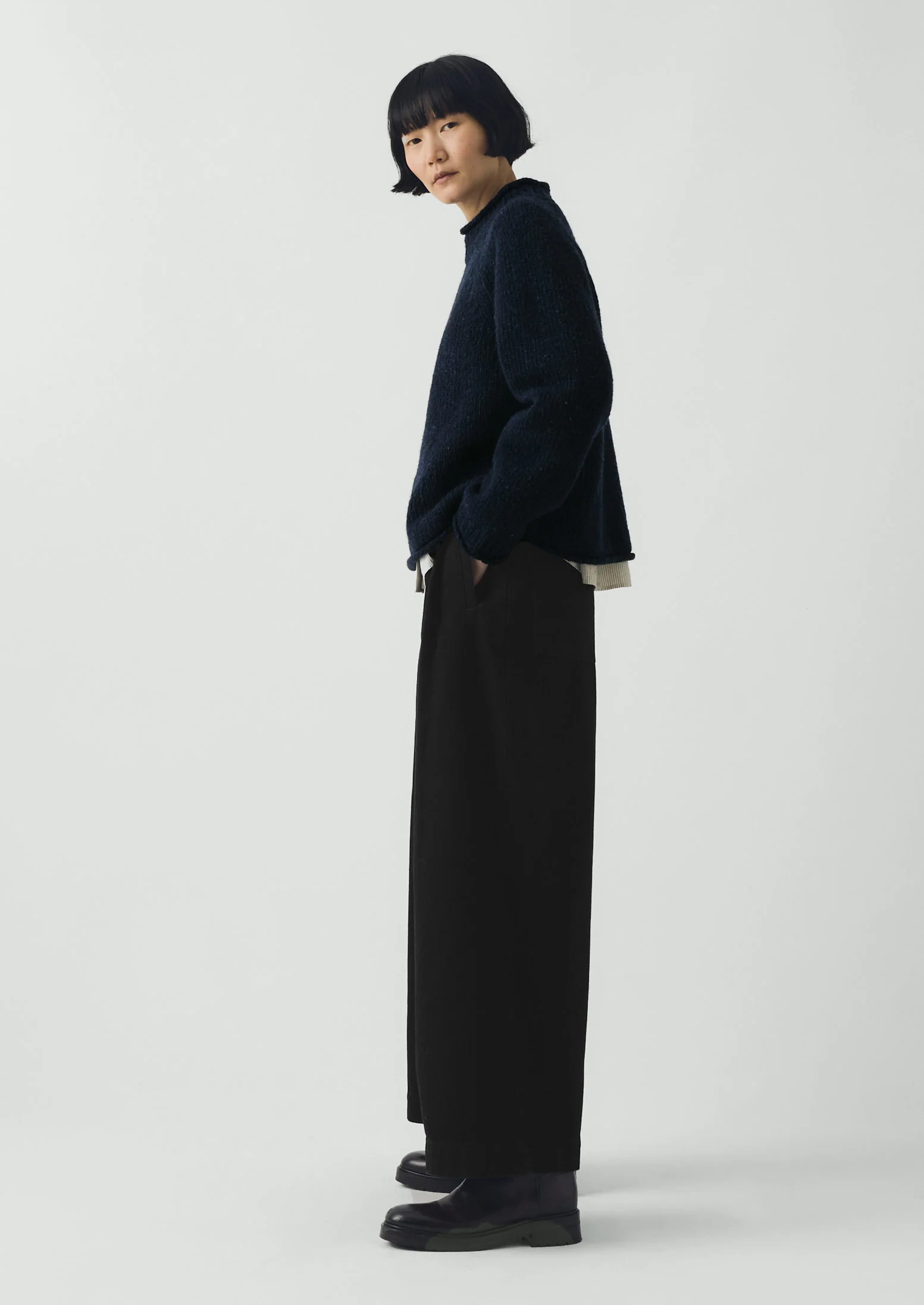 Orla Donegal Wool Sweater | Navy - Image 5