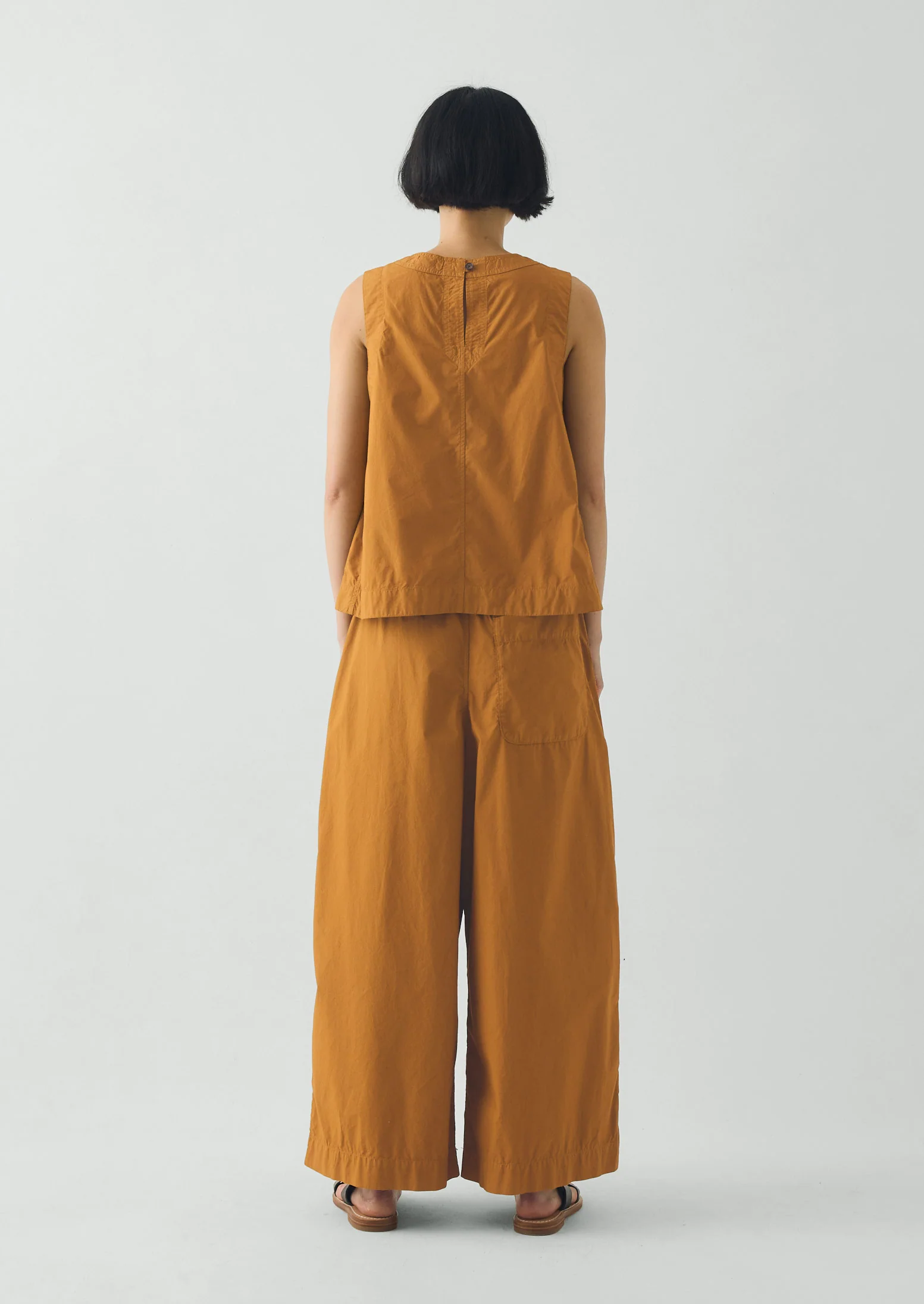 Panelled Garment Dyed Sleeveless Top | Dhal - Image 4