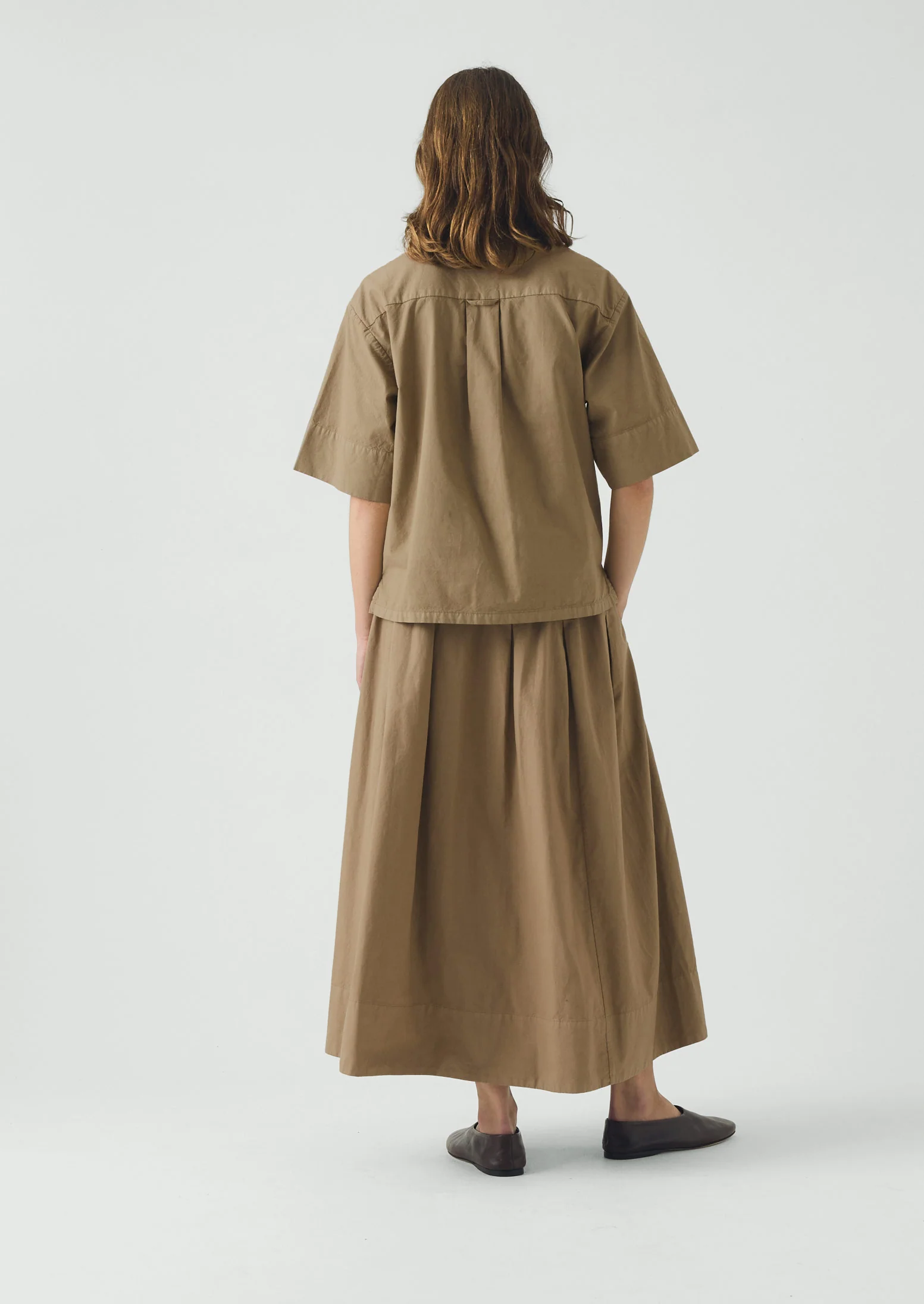 Pleated Cotton Linen Poplin Skirt | Ash Brown - Image 4