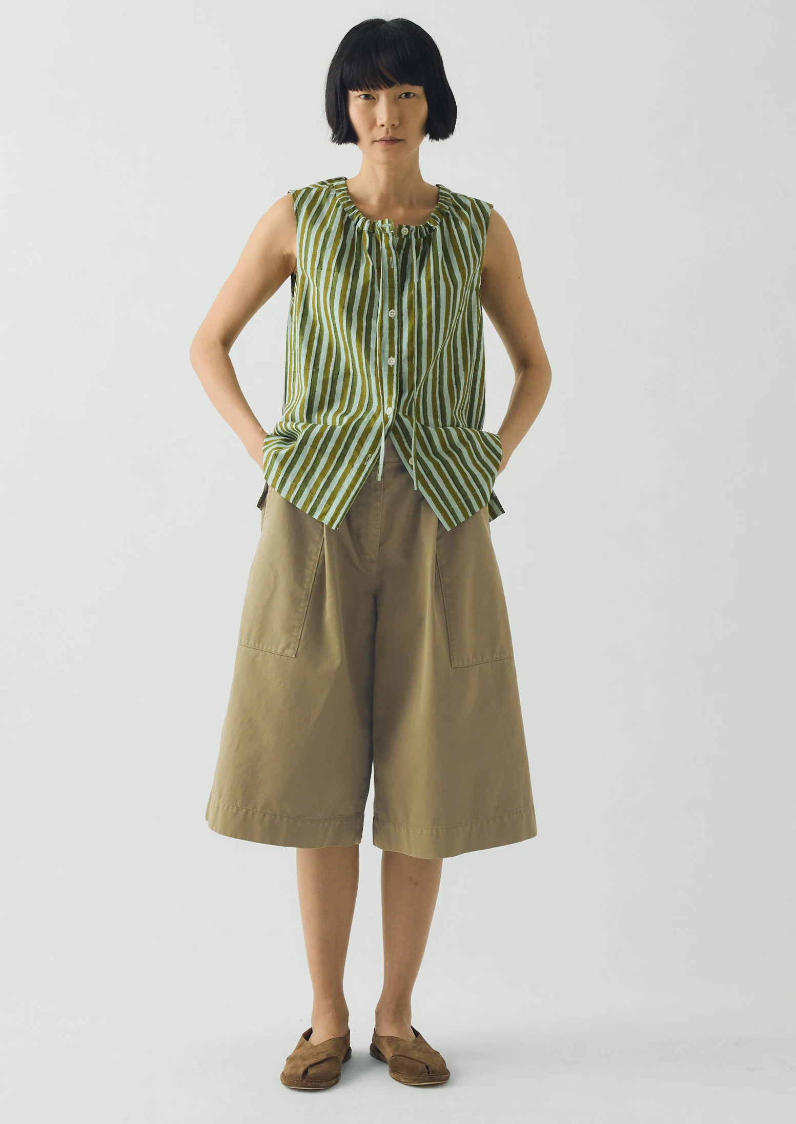 Pleated Cotton Twill Shorts | Olive Leaf - Image 3