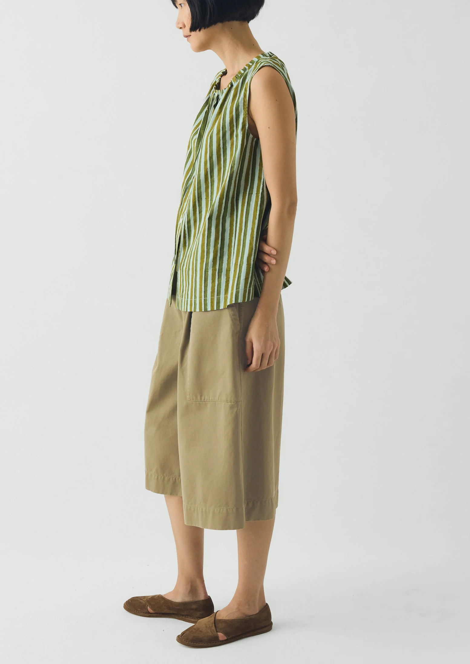 Pleated Cotton Twill Shorts | Olive Leaf - Image 4
