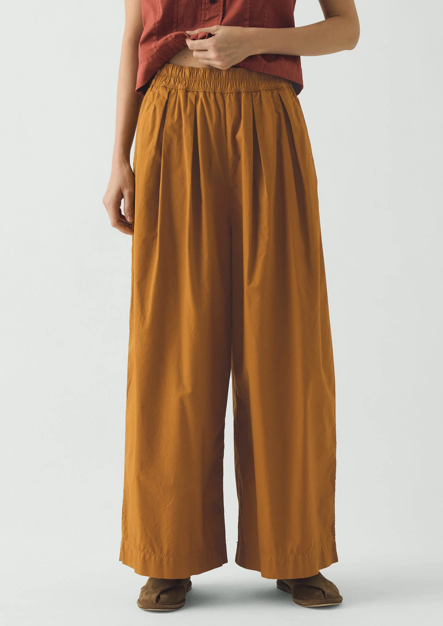 Pleated Pull On Cotton Poplin Trousers | Dhal - Image 5
