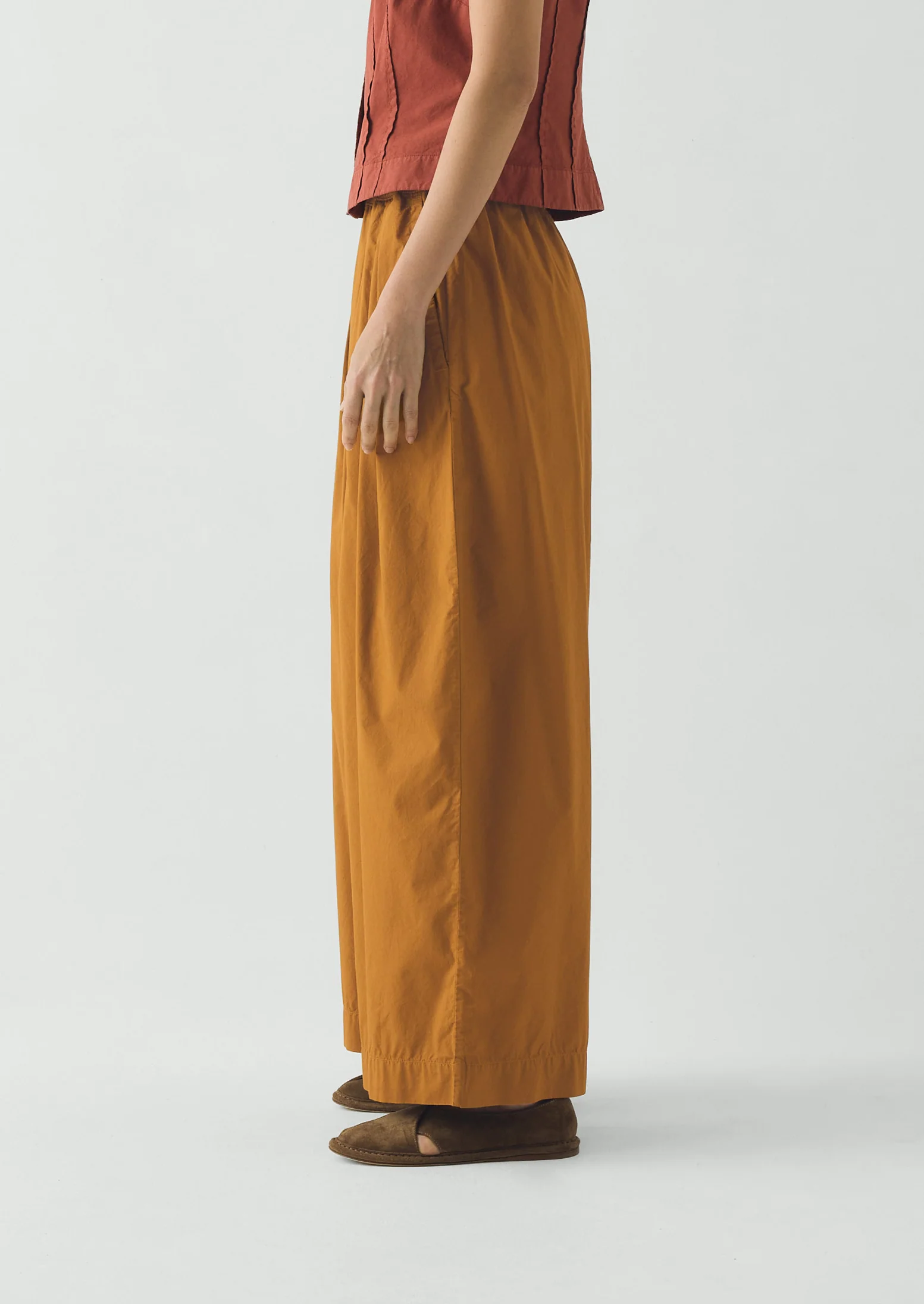 Pleated Pull On Cotton Poplin Trousers | Dhal - Image 6