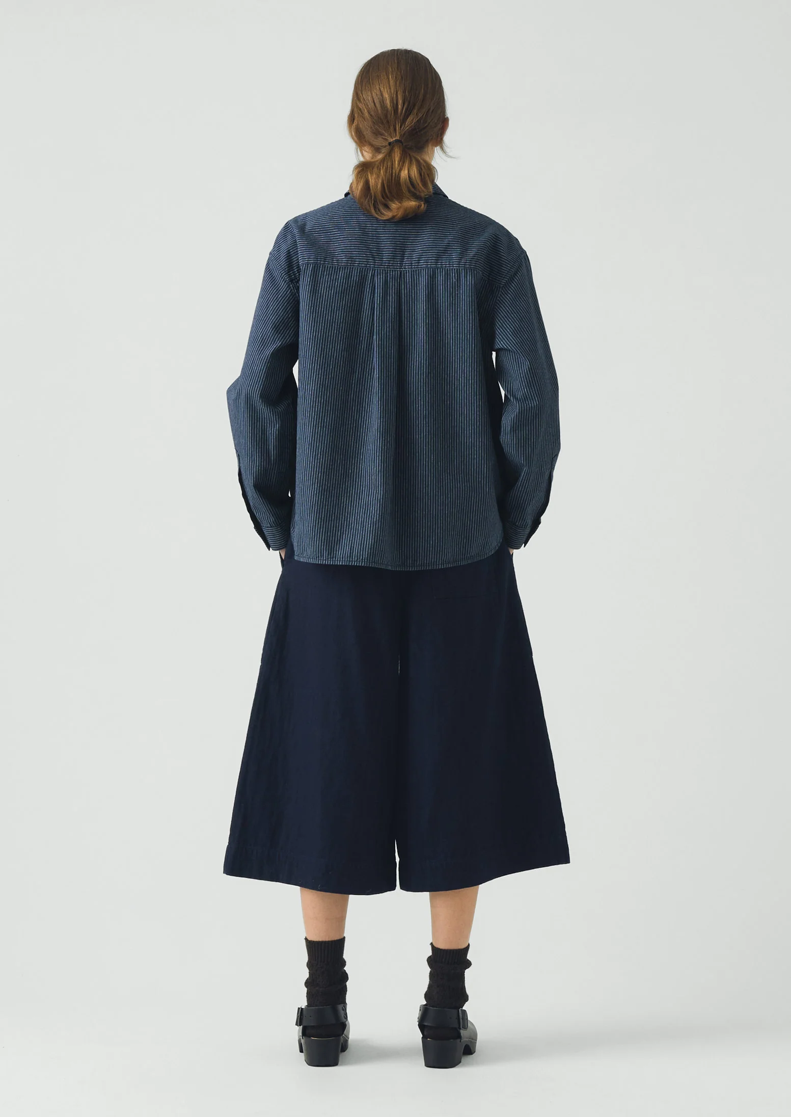 Railroad Stripe Cotton Smock Popover Shirt | Denim Blue - Image 4