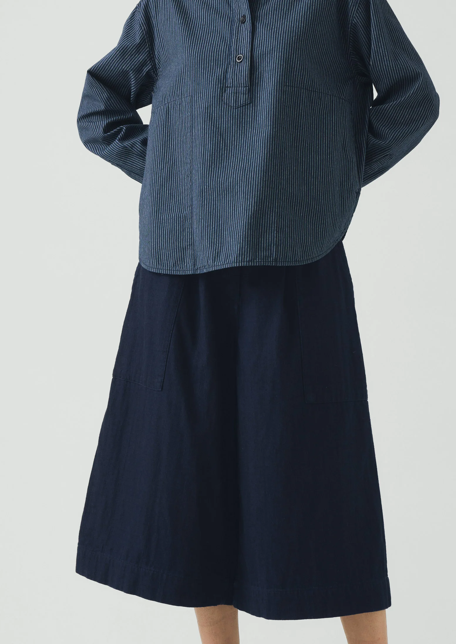 Railroad Stripe Cotton Smock Popover Shirt | Denim Blue - Image 5