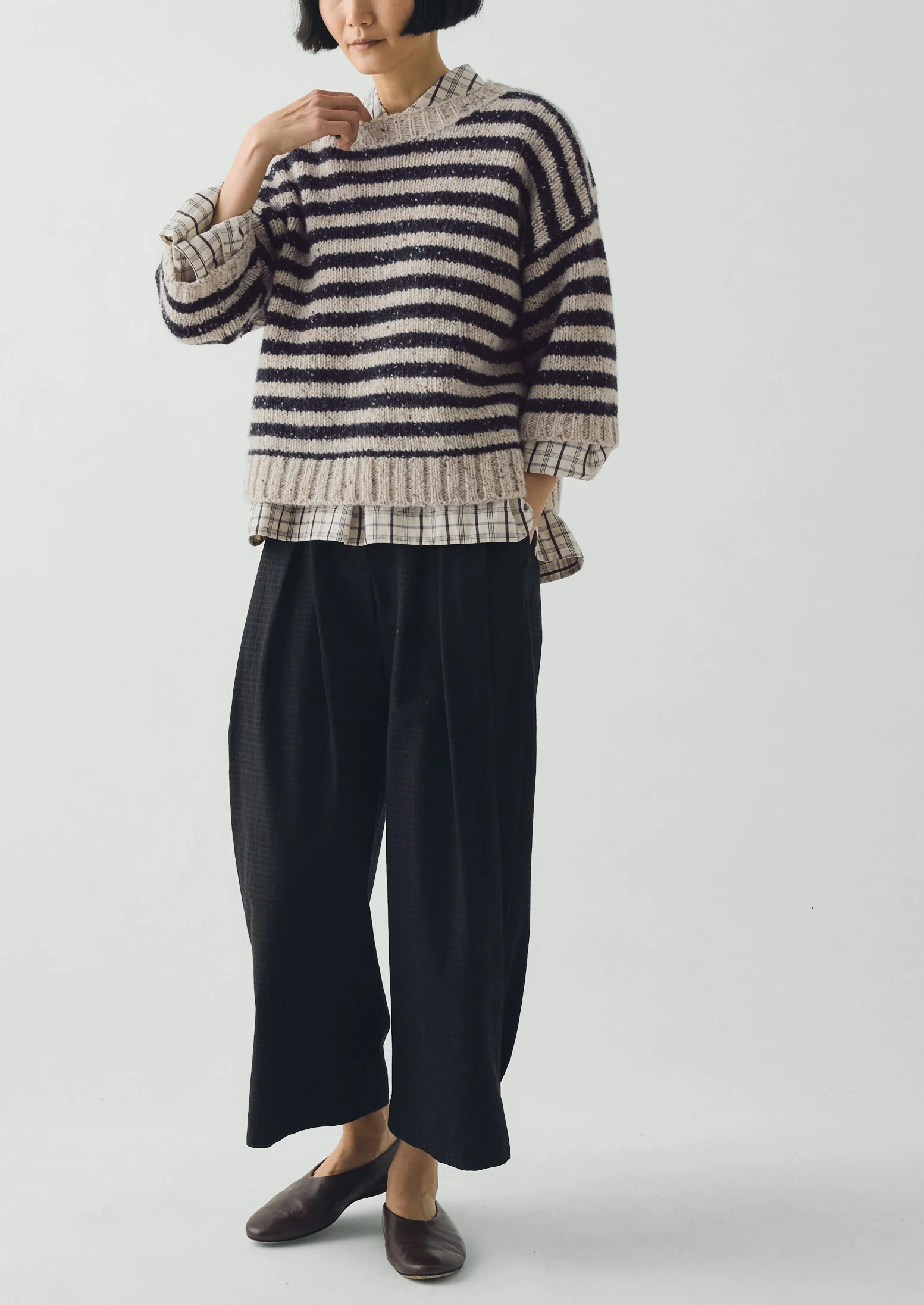 Stripe Donegal Short Sleeve Sweater | Soft Black/Oatmeal - Image 3