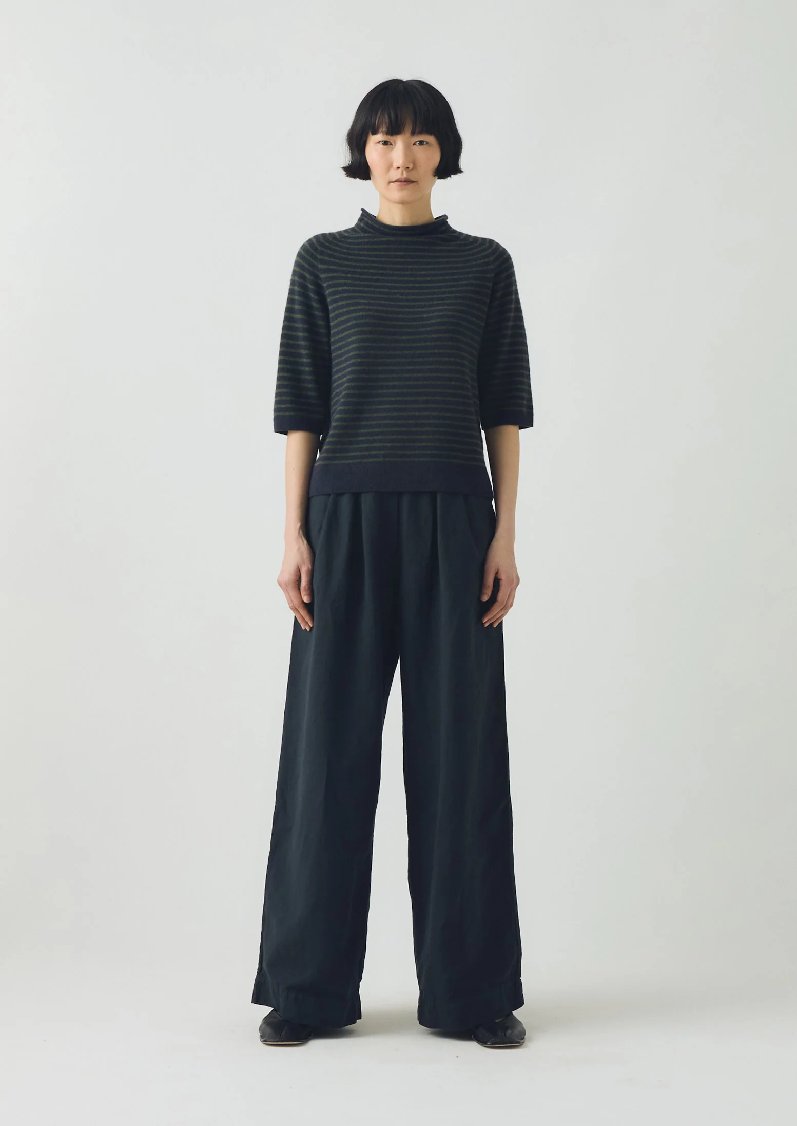 Stripe Wool Cashmere Half Sleeve Sweater | Dark Navy/Olive - Image 3