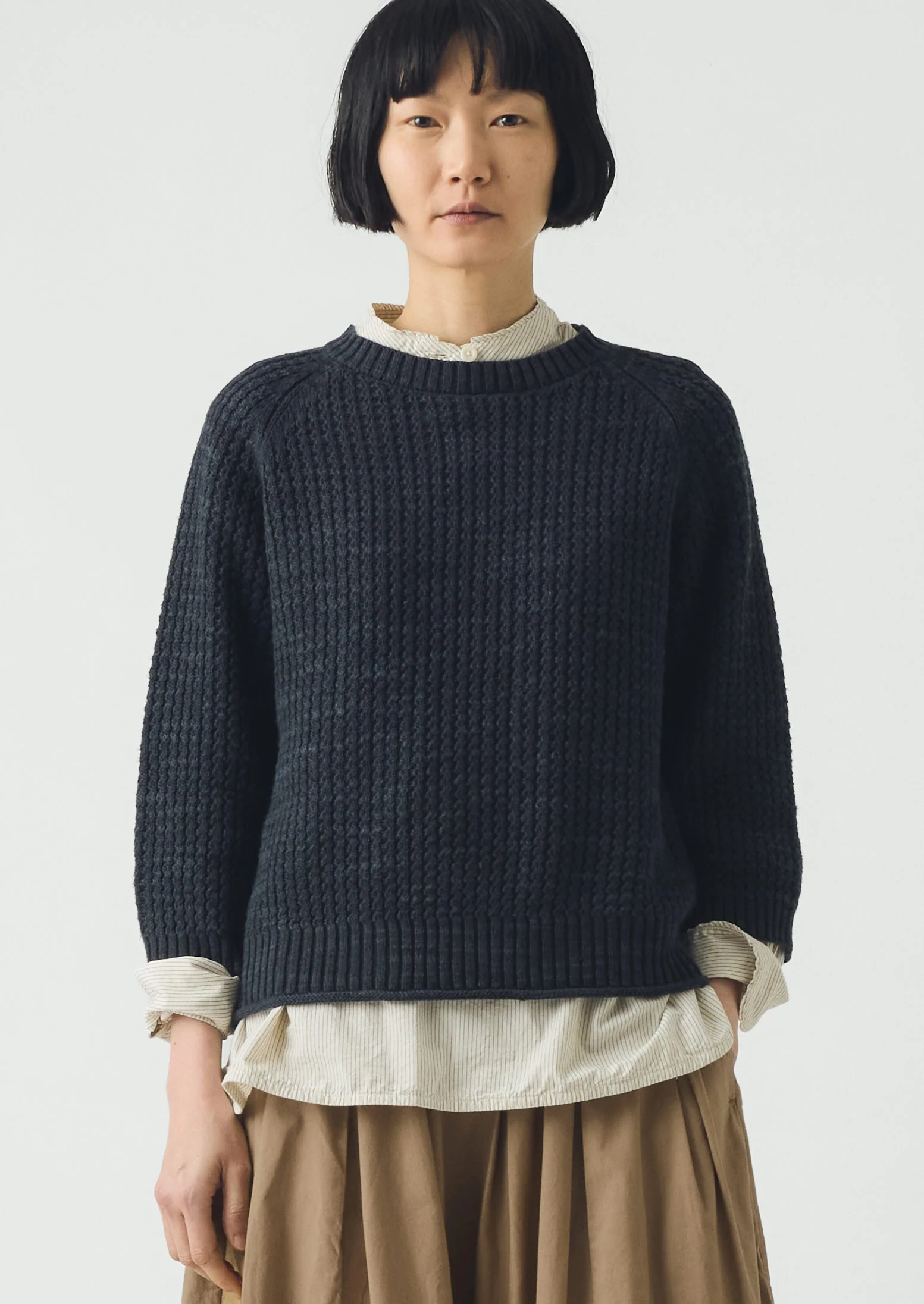 Textured Rib Linen Cotton Sweater | Dark Navy - Image 2