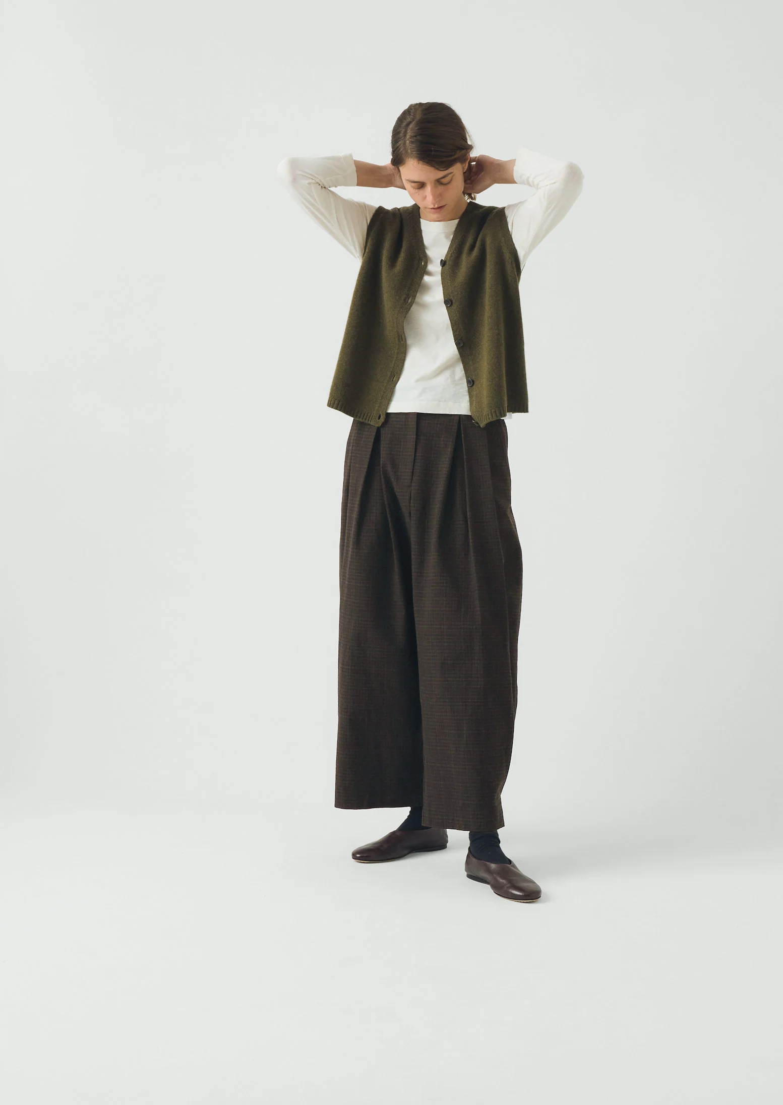 Wool Cashmere V Neck Tank | Olive Melange - Image 3