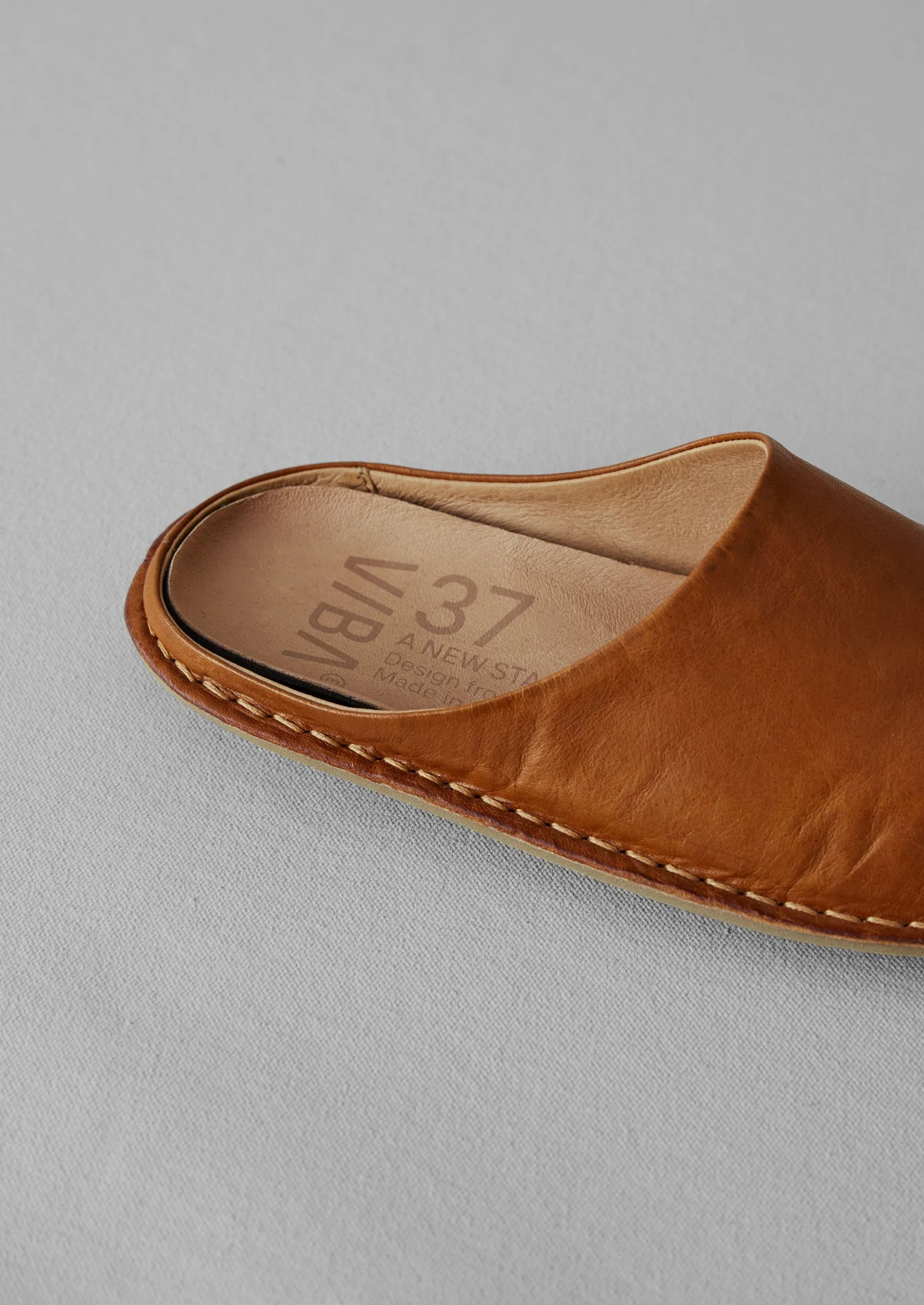 Vibae Roma Mules | Tan - Image 2