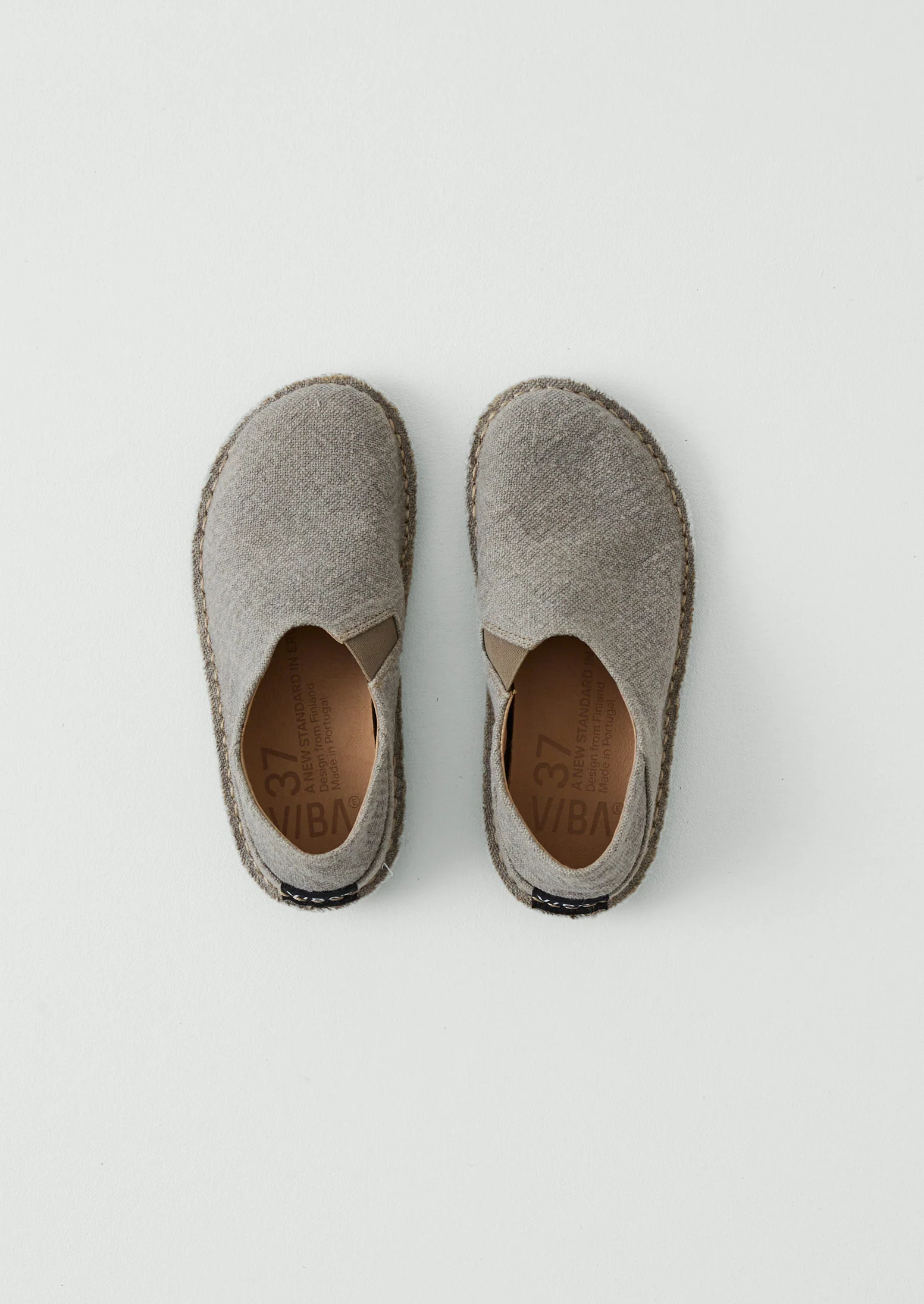 Vibae Zuma Linen Slippers | Sand - Image 2