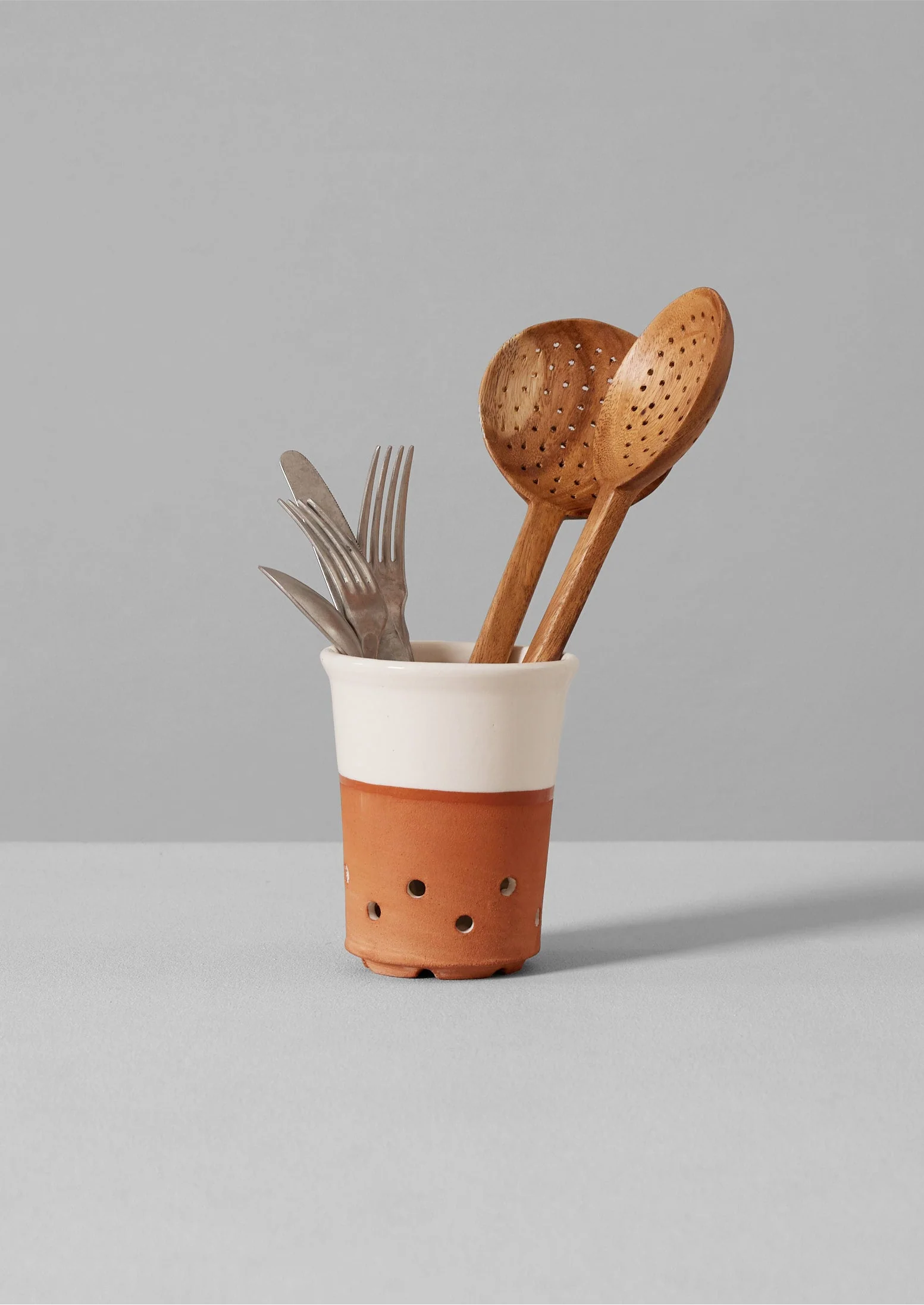 Willow Pottery Cutlery Drainer | Terracotta/Ecru - Image 3