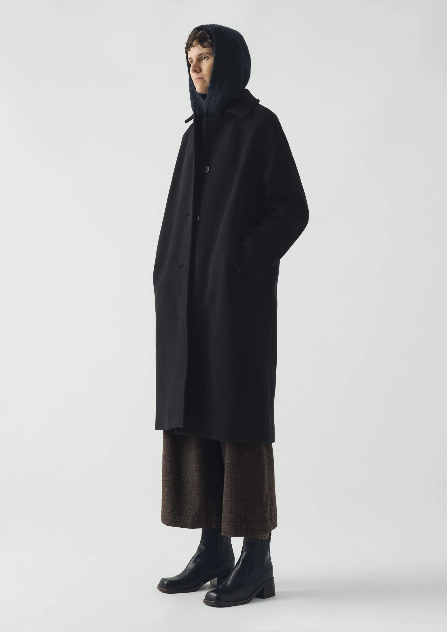 Wool Alpaca Boucle Hood | Navy - Image 2