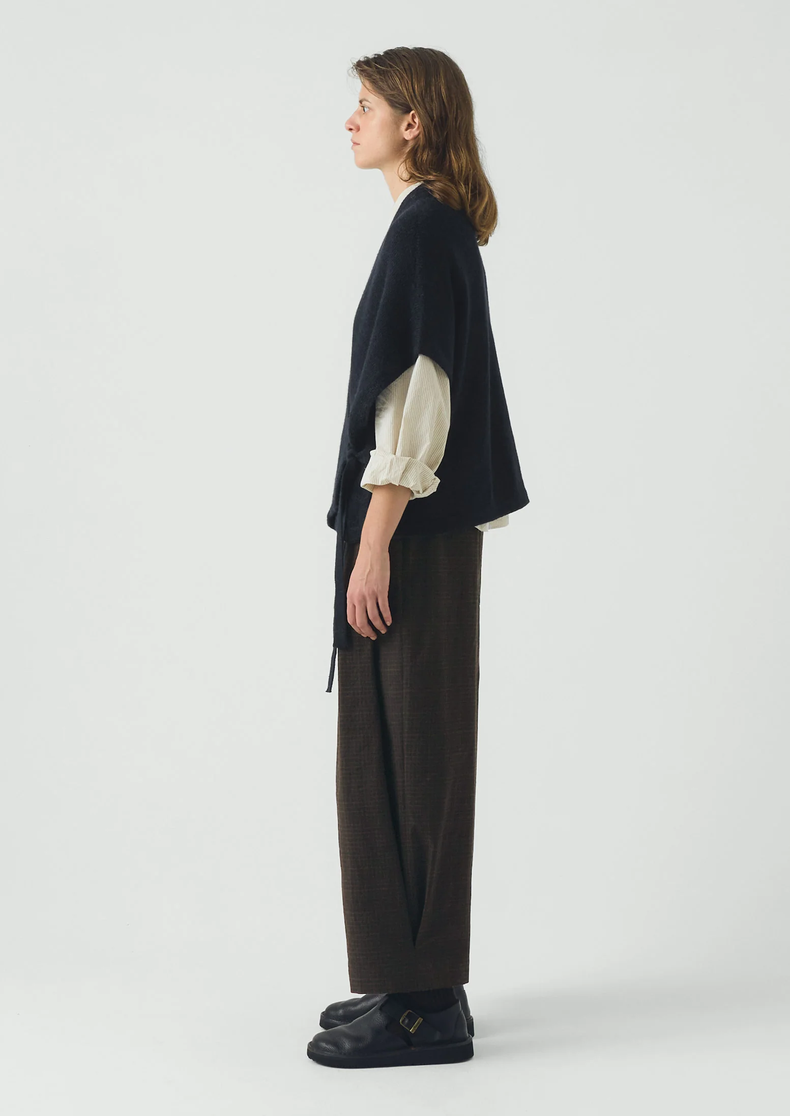 Wool Alpaca Knitted Wrap | Navy - Image 5