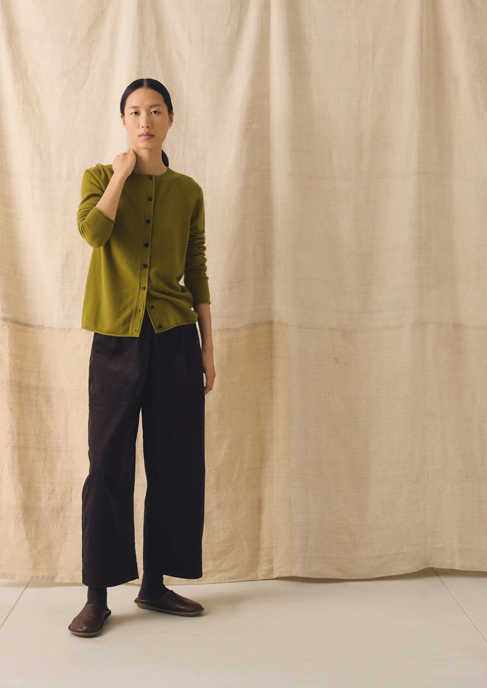 Wool Cashmere Neat Cardigan | Pear - Image 4