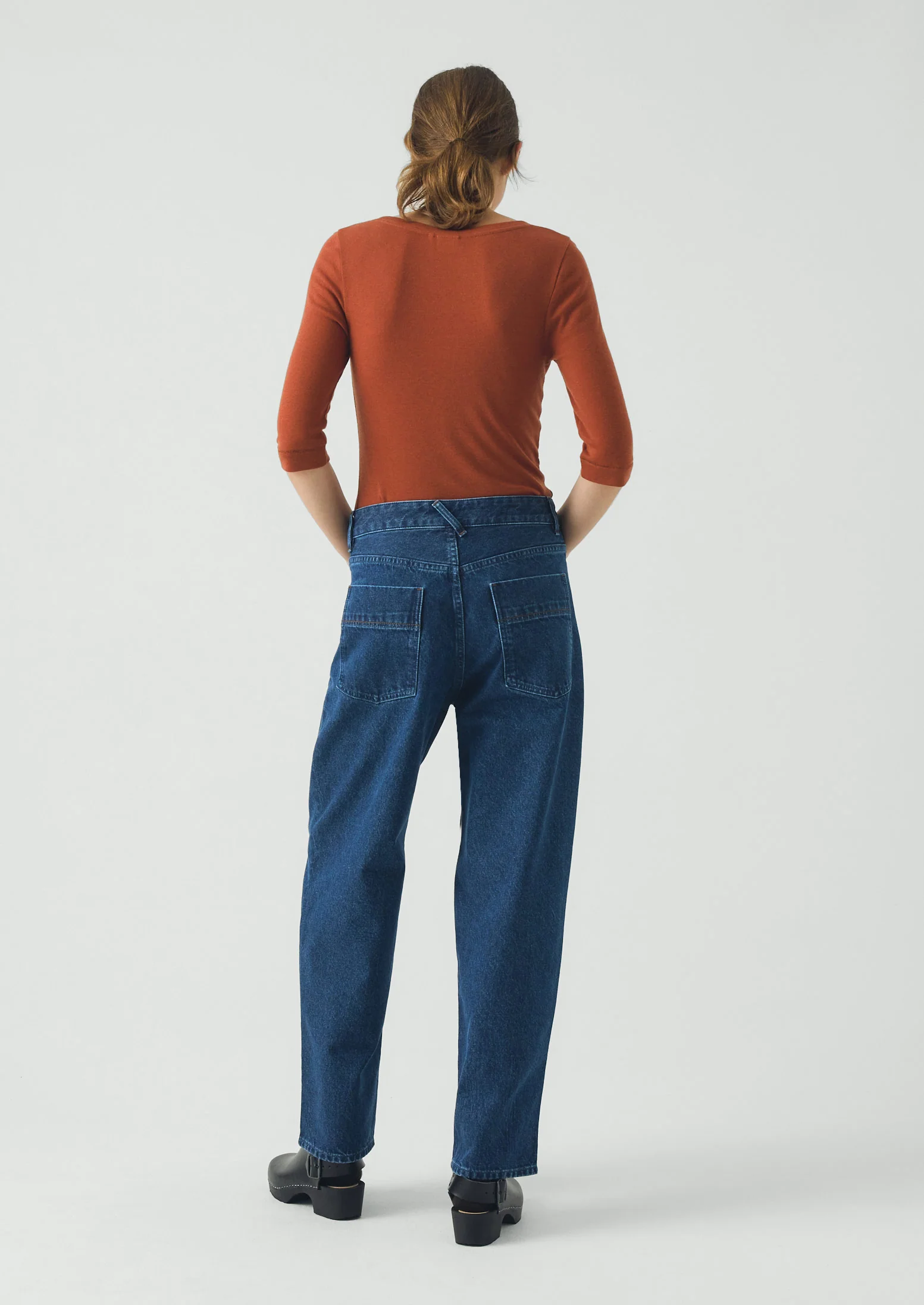 Wool Lyocell Scoop Neck Tee | Russet Brown - Image 4