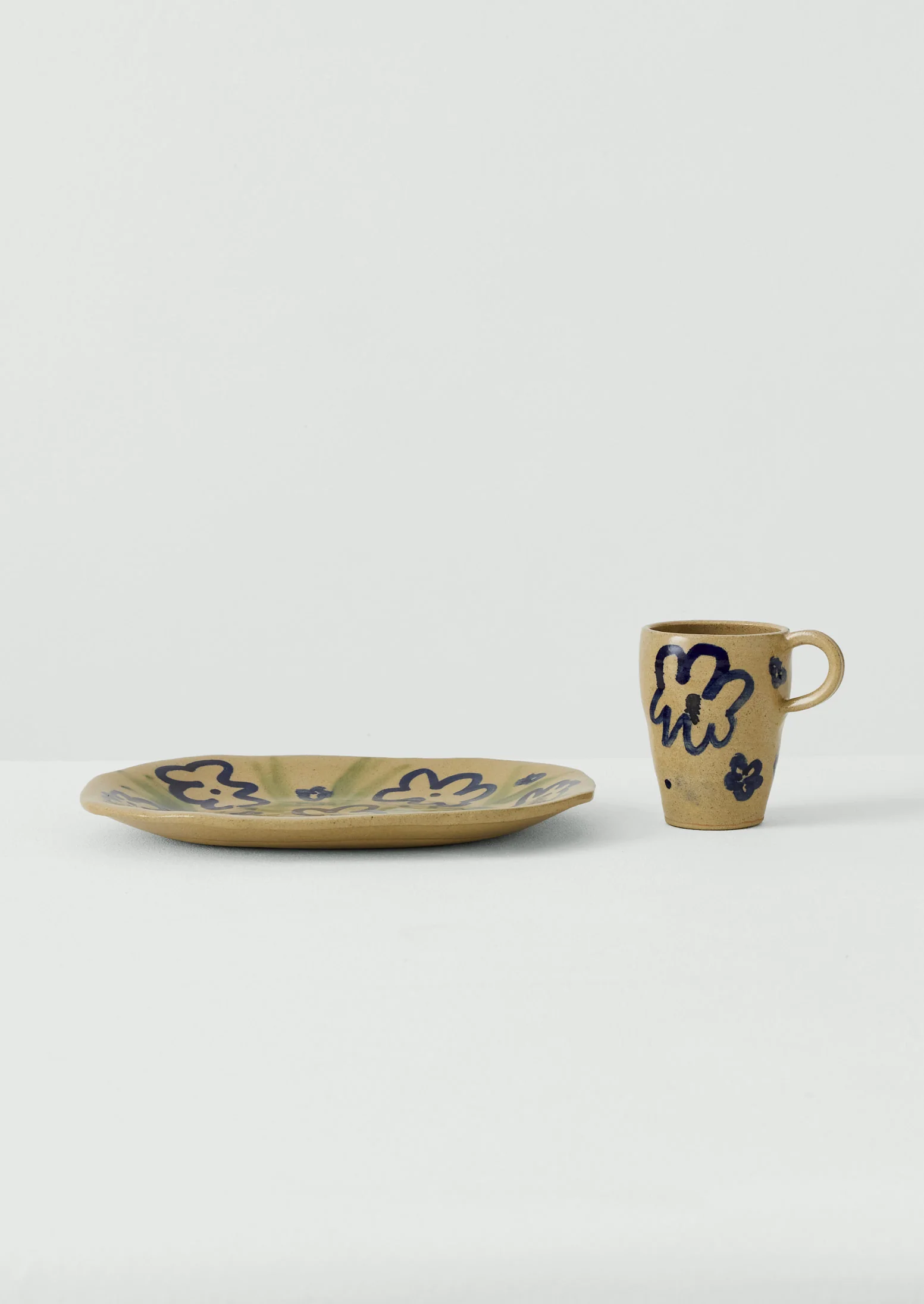 Zosia Painted Flower Tall Mug | Natural/Blue - Image 2